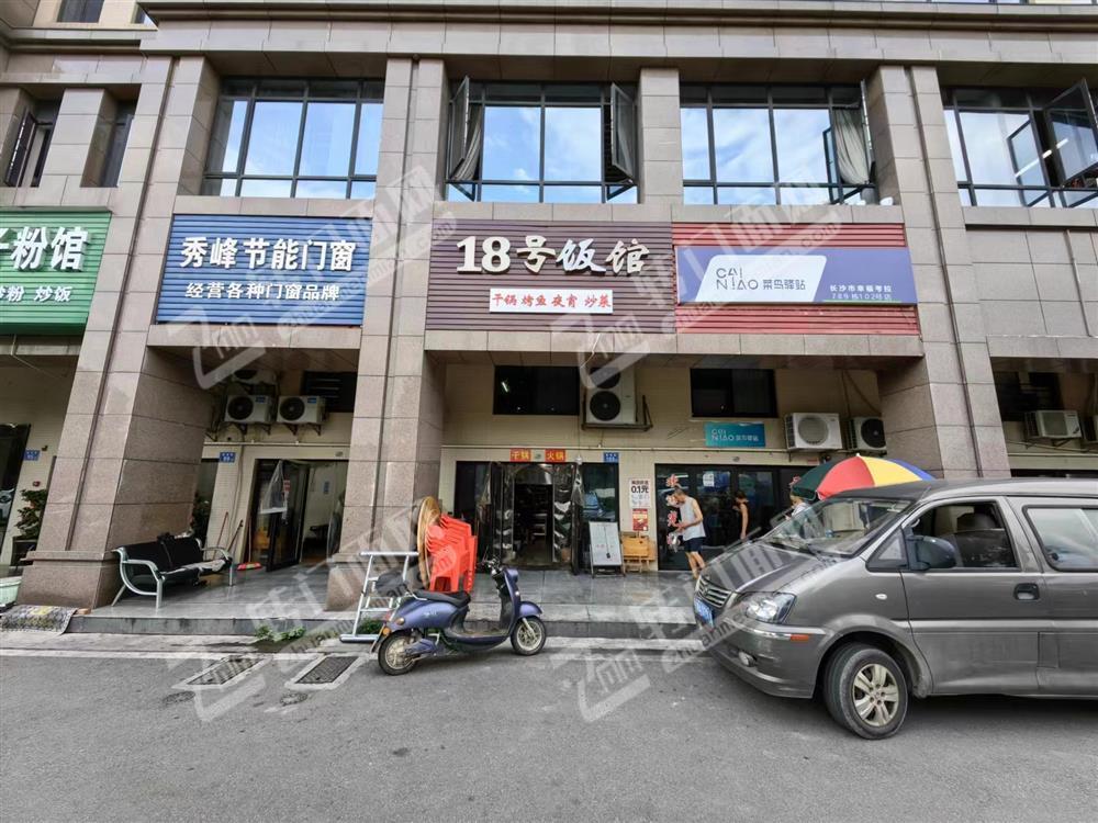 急转大型小区门口80平餐饮旺铺